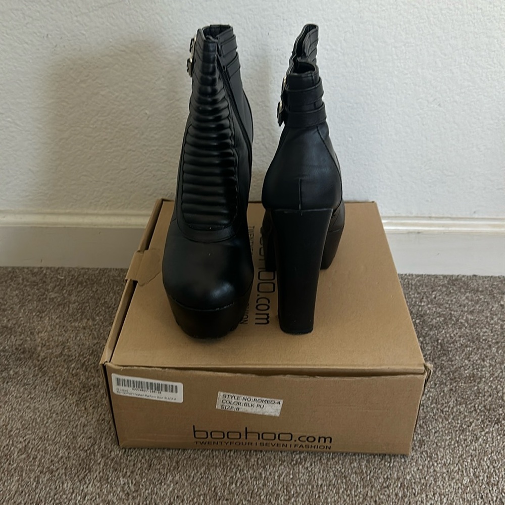 Boohoo heel booties
